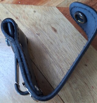 Riemclip sleutelhanger in Leer 