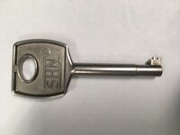 Hand- / transportboeiensleutel LANG origineel SHN Hand- / transportboeiensleutel LANG origineel SHN